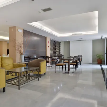Hotel Oasis Cordoba