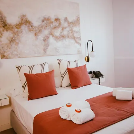 Oasis Hotel 2*