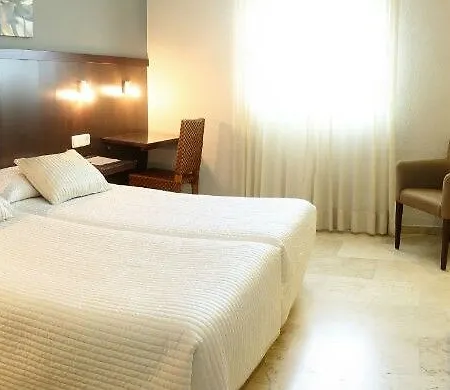 Hotel Oasis